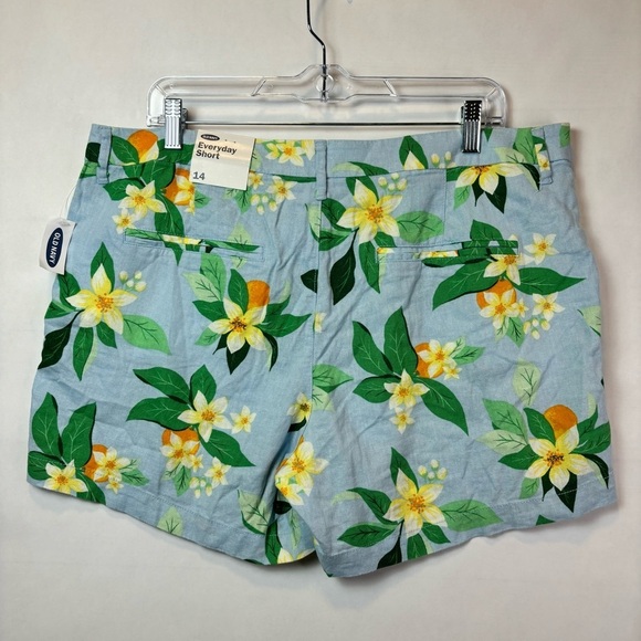 NWT Old Navy Floral Everyday Women's Shorts - Picture 4 of 8